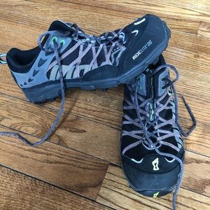 Roclite men’s shoes size 10